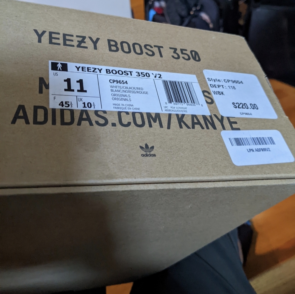 Yeezy zebra size 11